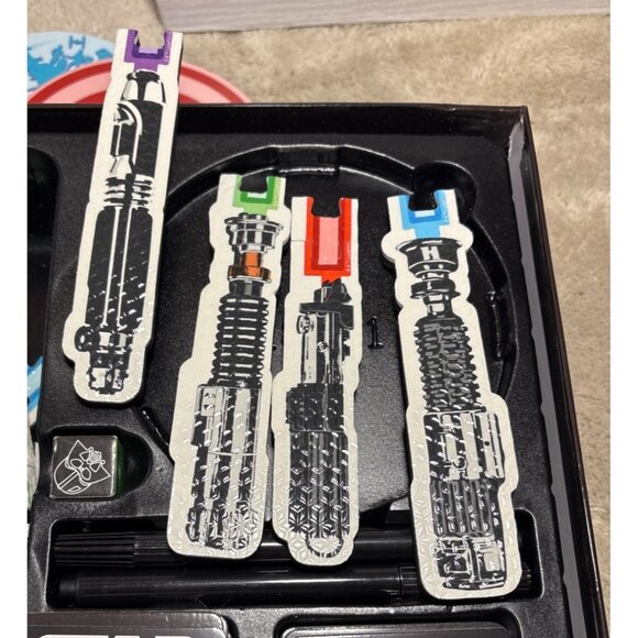 Star Wars Trivia Game With 650+ Questions & Lightsaber Scorekeepers By Disney - Picture 9 of 12